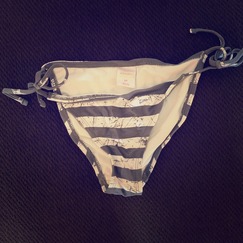 Xhilaration swim bottom